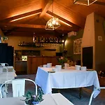 Peq Agri-resort Tovo Alloggio per agriturismo Tovo San Giacomo