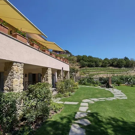 בית חווה Peq Agri-resort Tovo